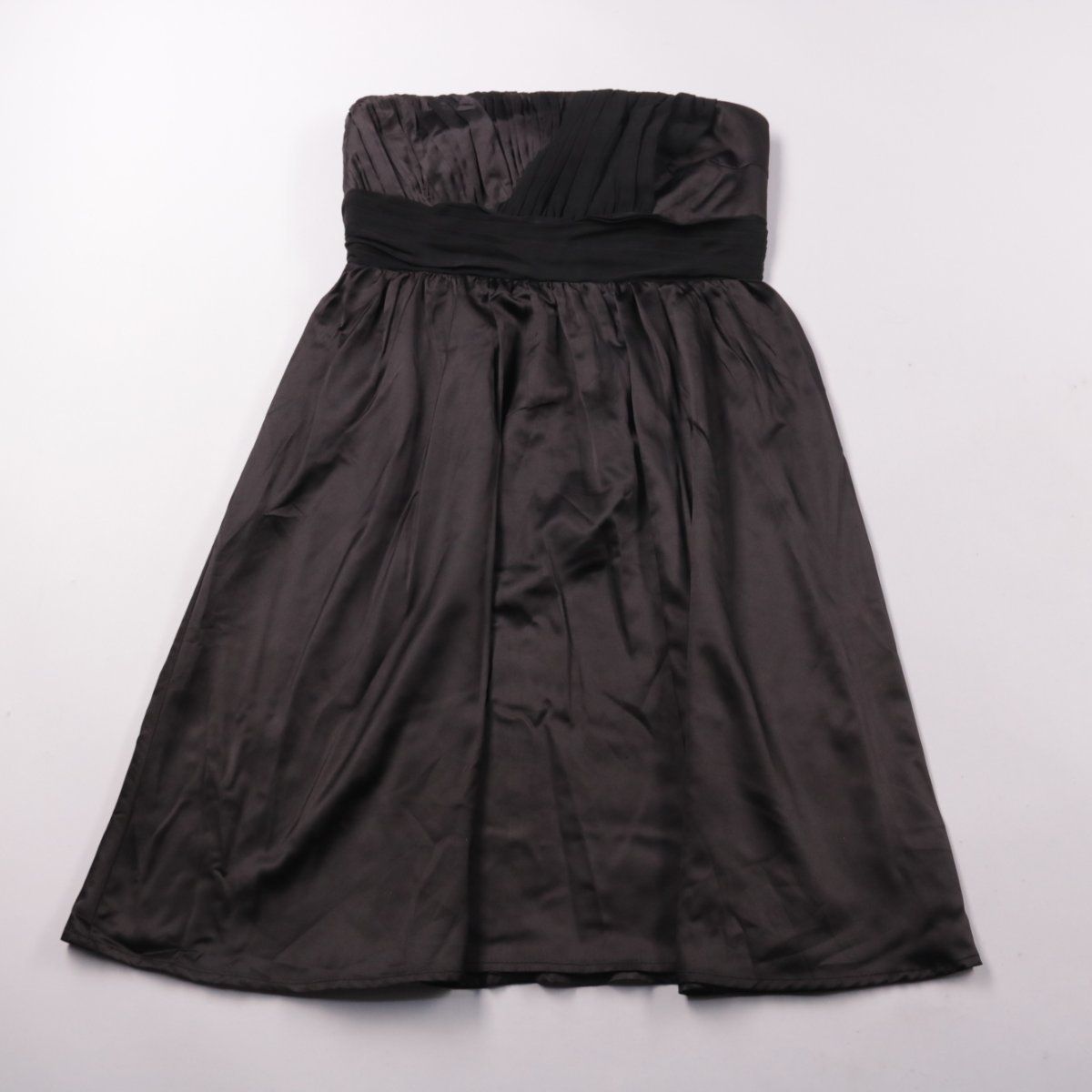 платье Gina Tricot