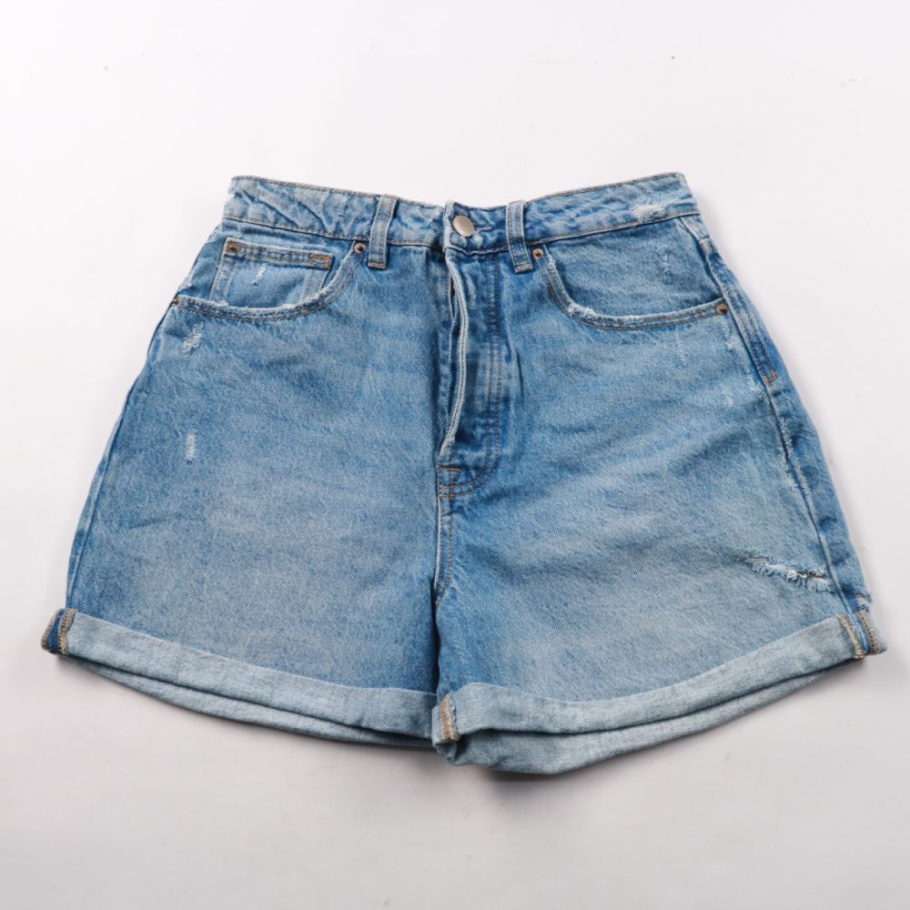 шорты Stradivarius