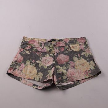 шорты Stradivarius