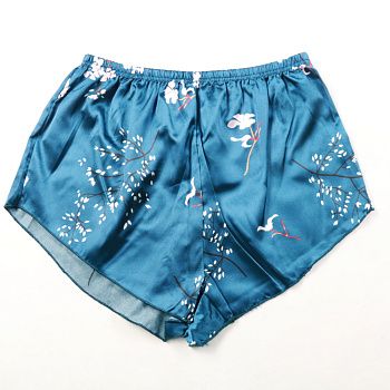 шорты не указано