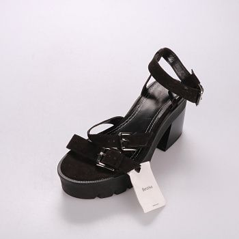 босоножки Bershka