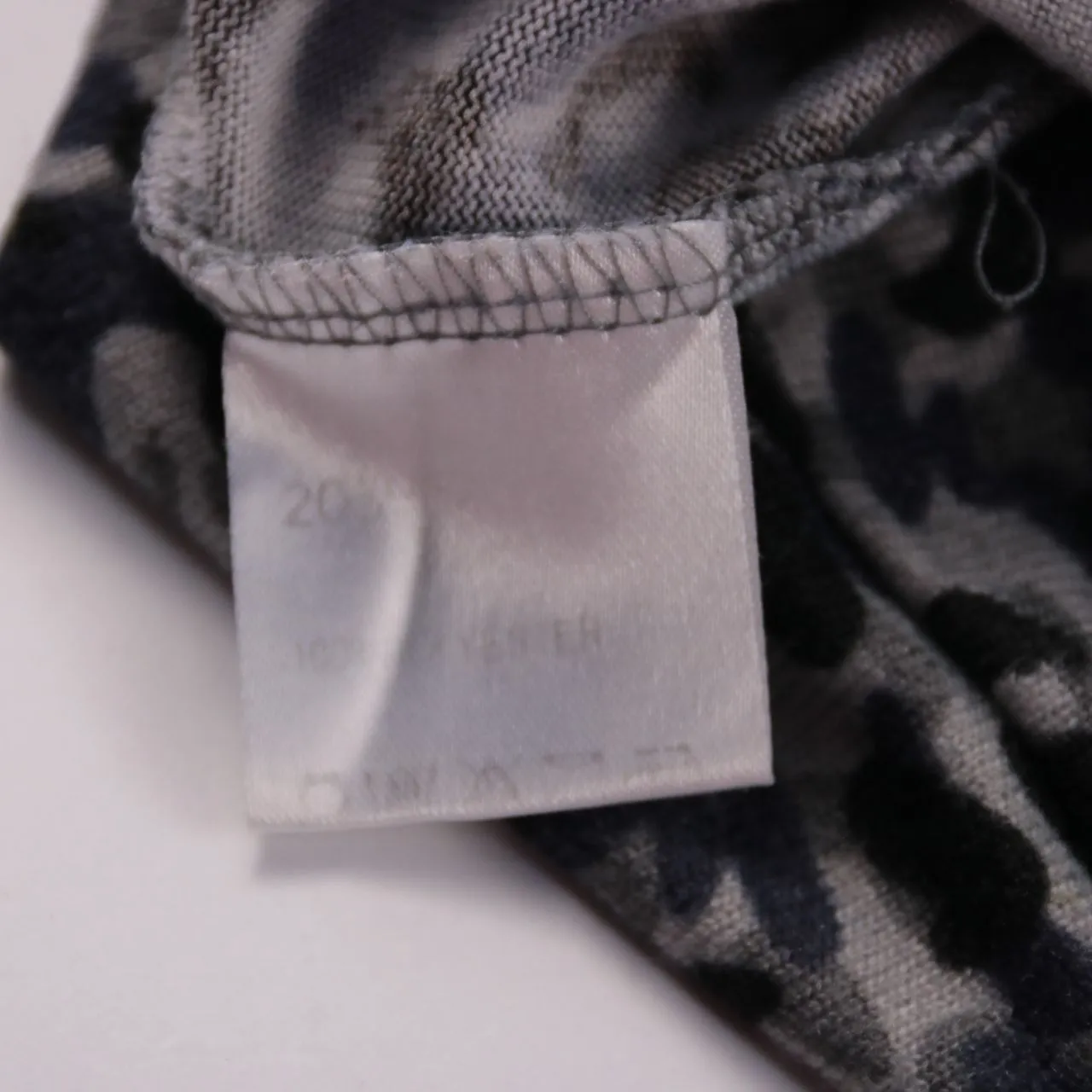 платье не указано