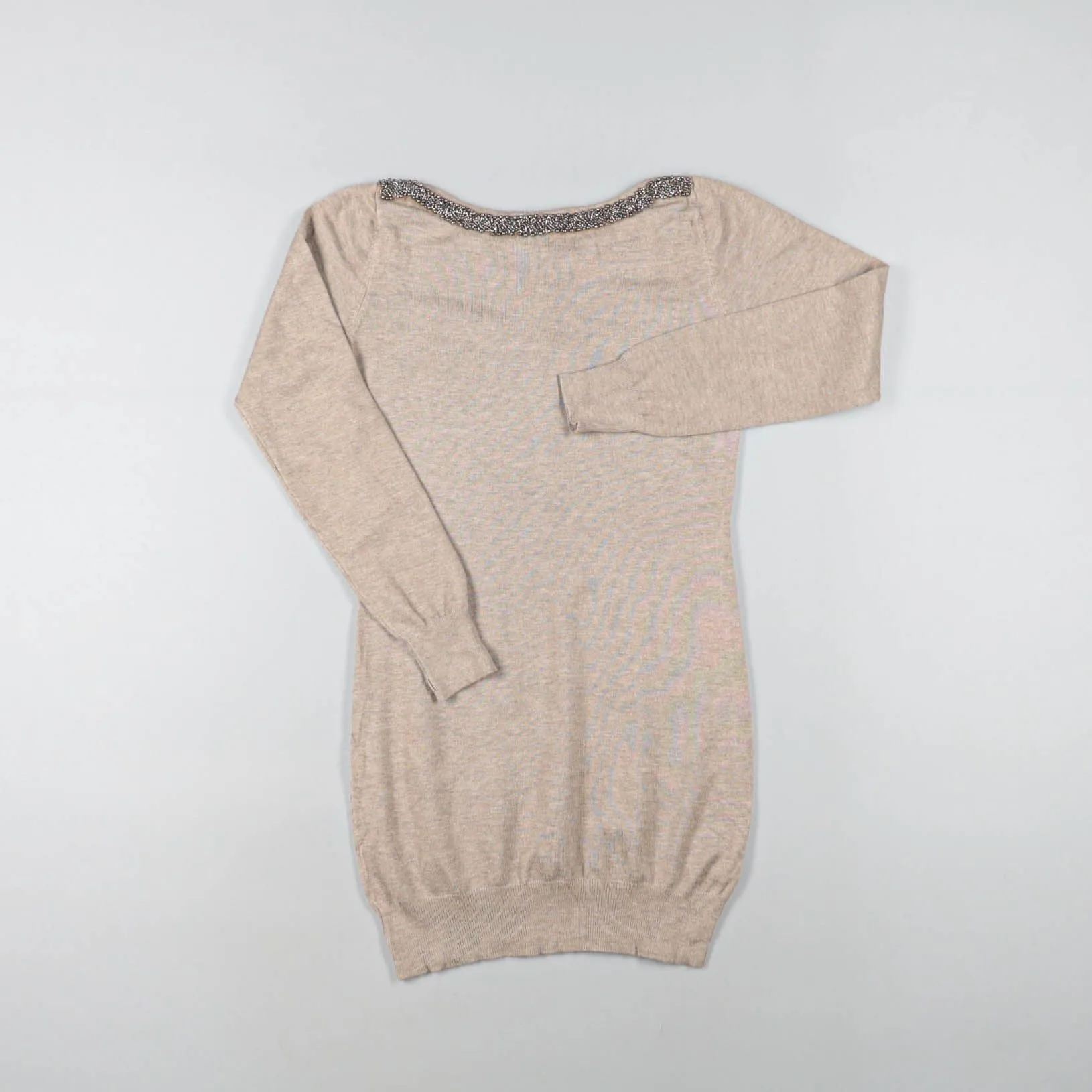 платье не указано